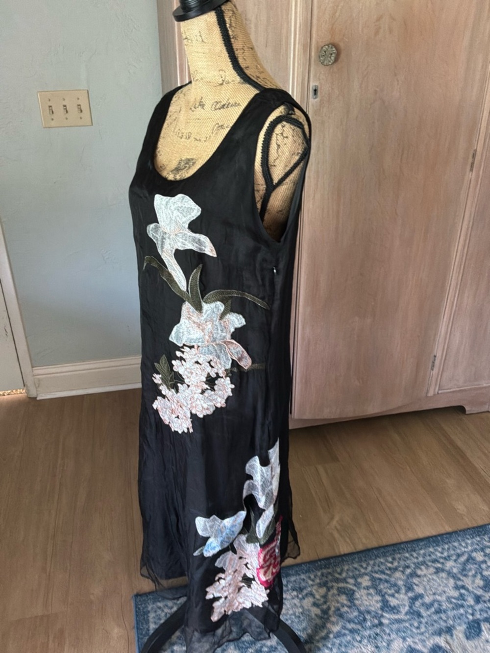 90s Y2K Black Embroidered Silk Dress Sleeveless Size XL